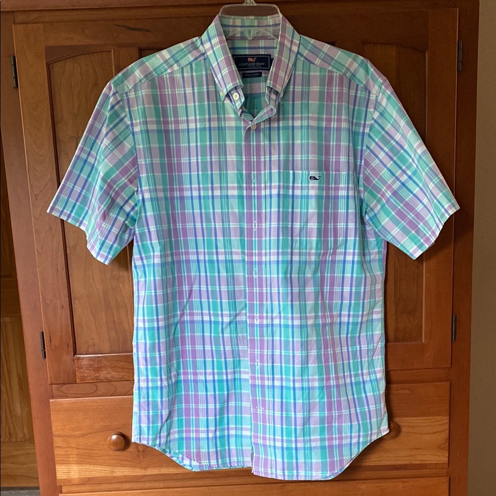 Vineyard Vines Blue and Purple Casual Button Down Shirt